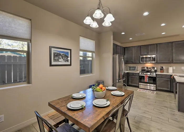 Centrally Located Vacation W/ Patio * Flagstaff