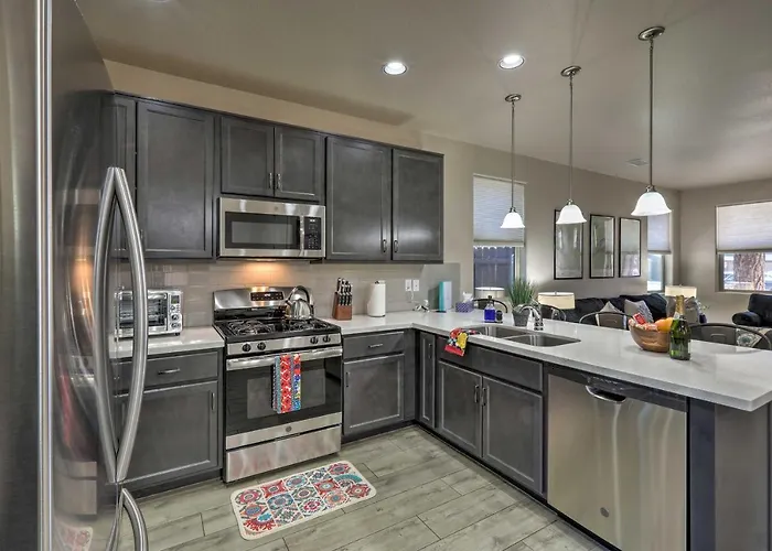 Centrally Located Vacation W/ Patio *