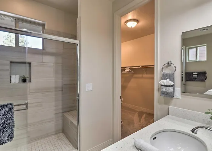 Centrally Located Vacation W/ Patio