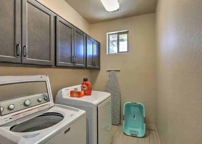 Centrally Located Vacation W/ Patio