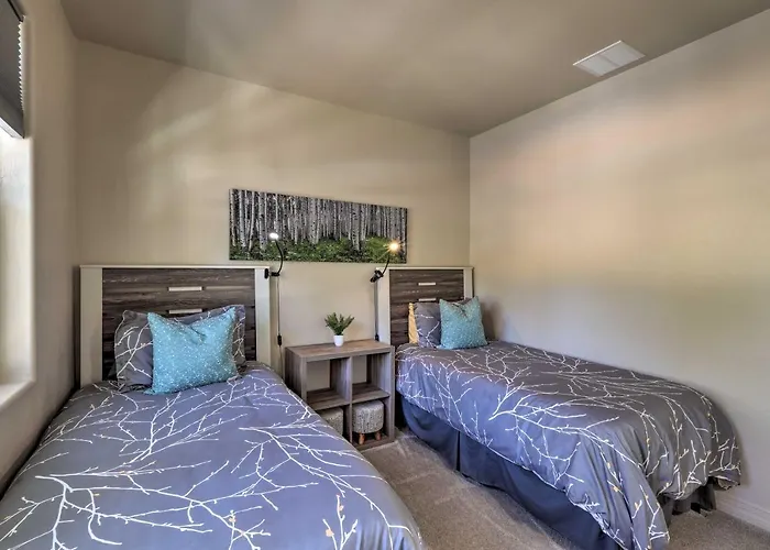 Centrally Located Vacation W/ Patio * Flagstaff