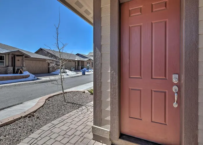 Centrally Located Vacation W/ Patio *