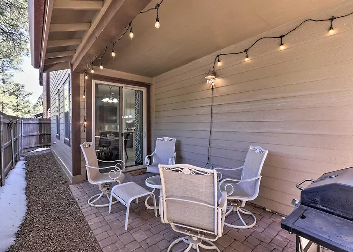 Centrally Located Vacation W/ Patio