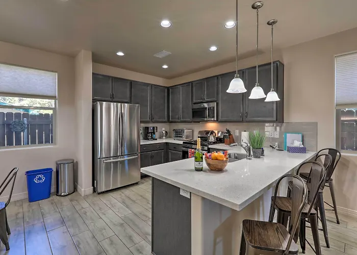 Centrally Located Vacation W/ Patio * Flagstaff