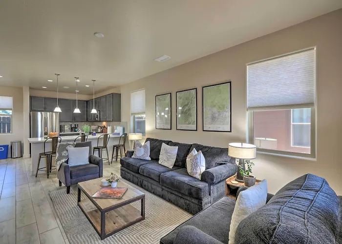 Centrally Located Vacation W/ Patio Ferienhaus *